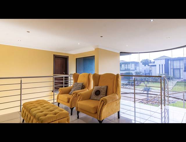 5 BEDROOM FREESTANDING FOR SALE IN ASPEN HILLS